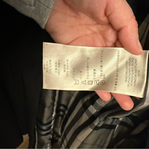 Burberry Black Trench Coat for Women - Picture 4 of 8